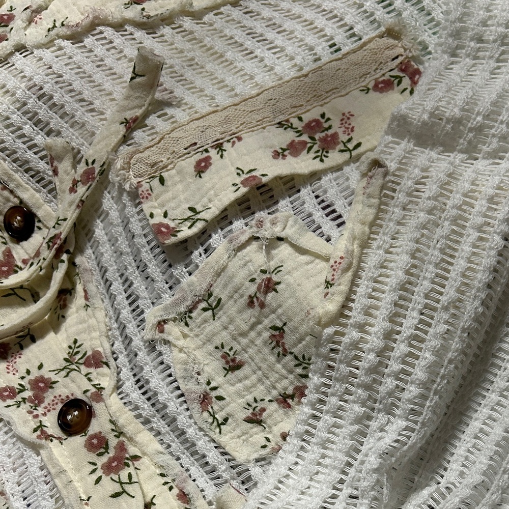 POL NWT Off White/Natural Floral Button-Up Sheer Top with Hood.Rayon/Spandex - Picture 16 of 17